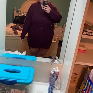 Cute torrid sweater size 5 with hood